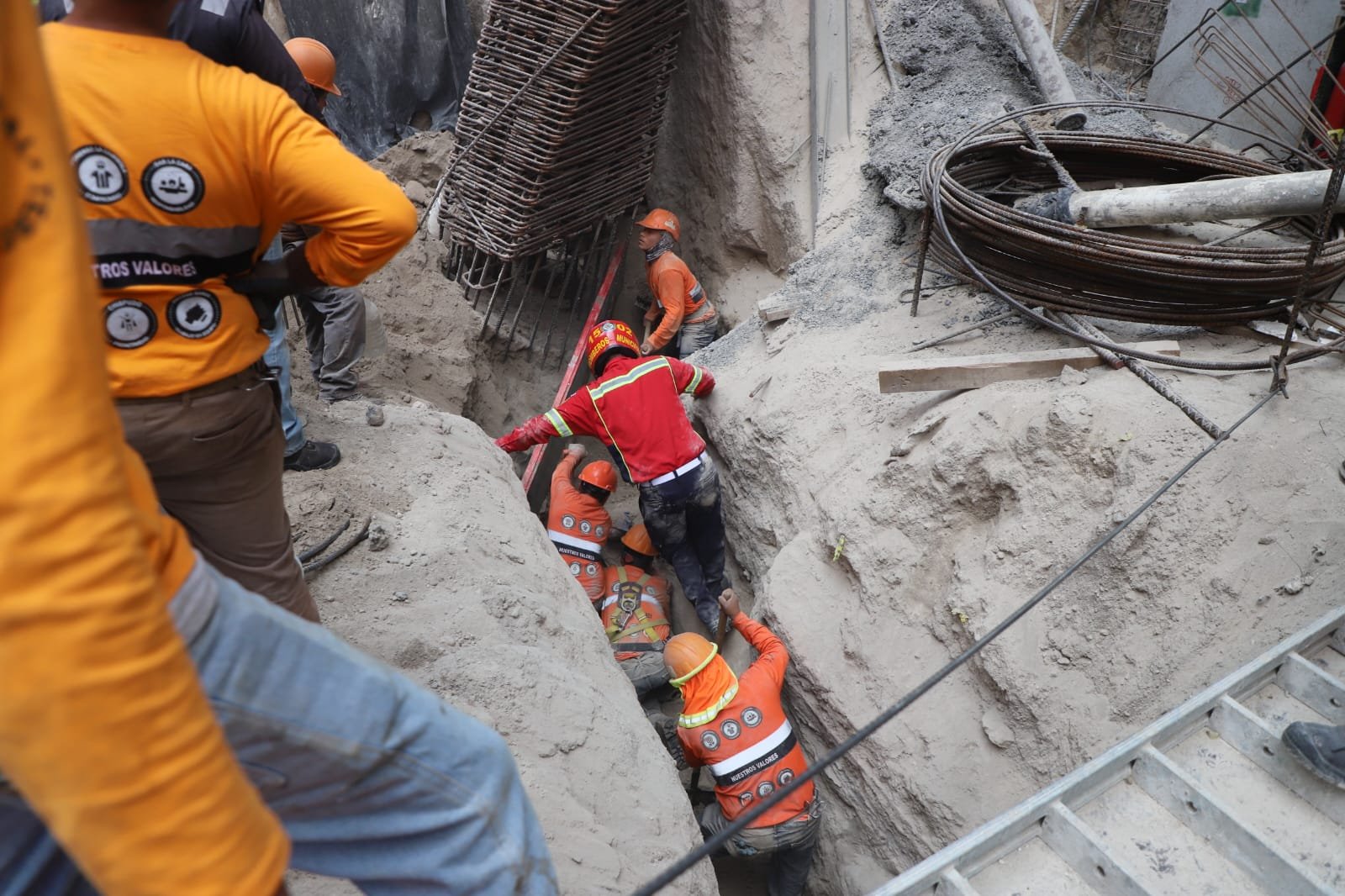 Conred advierte riesgo inminente en proyecto de construcción en zona 14 de Guatemala Conred advierte riesgo inminente en proyecto de construcción en zona 14 de Guatemala