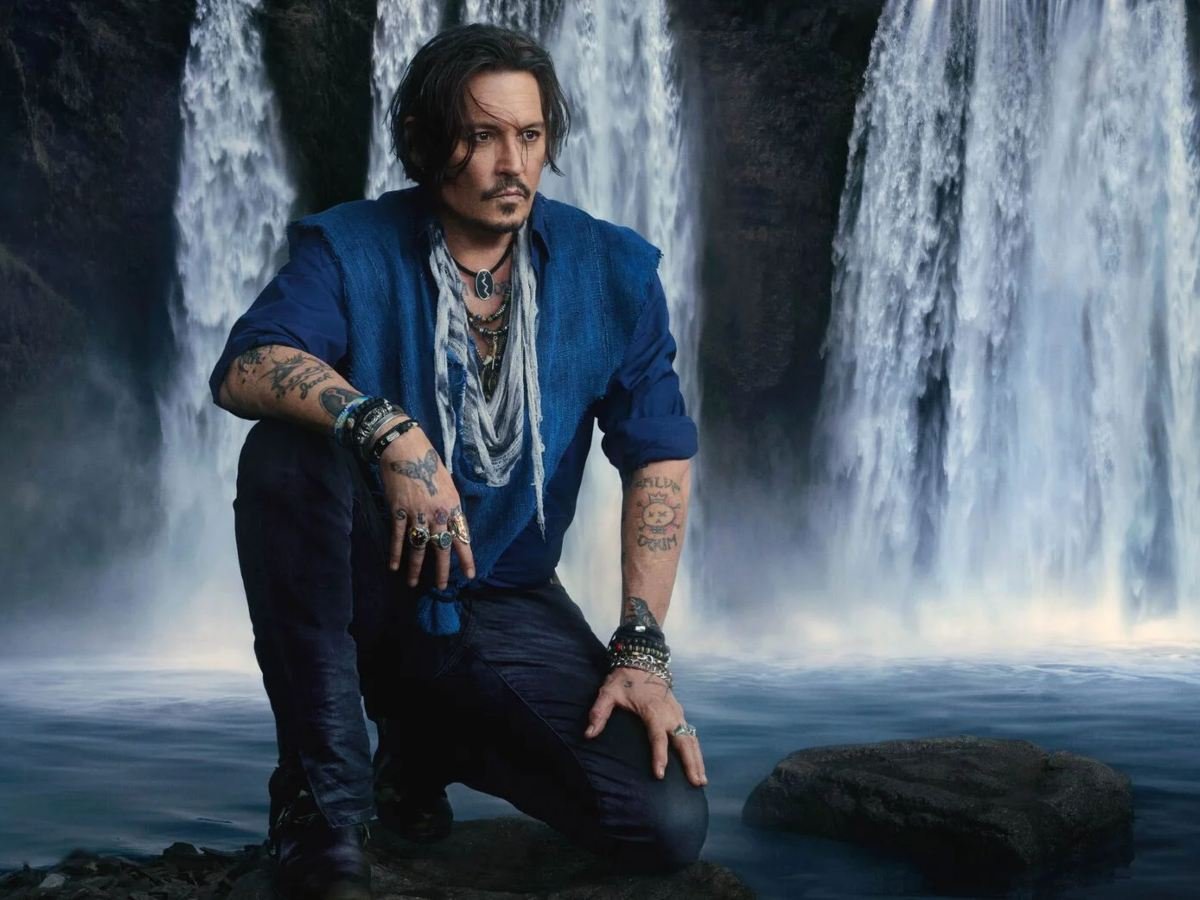 Johnny Depp incursiona en el mercado global con el lanzamiento de su ron caribeño Three Hearts
