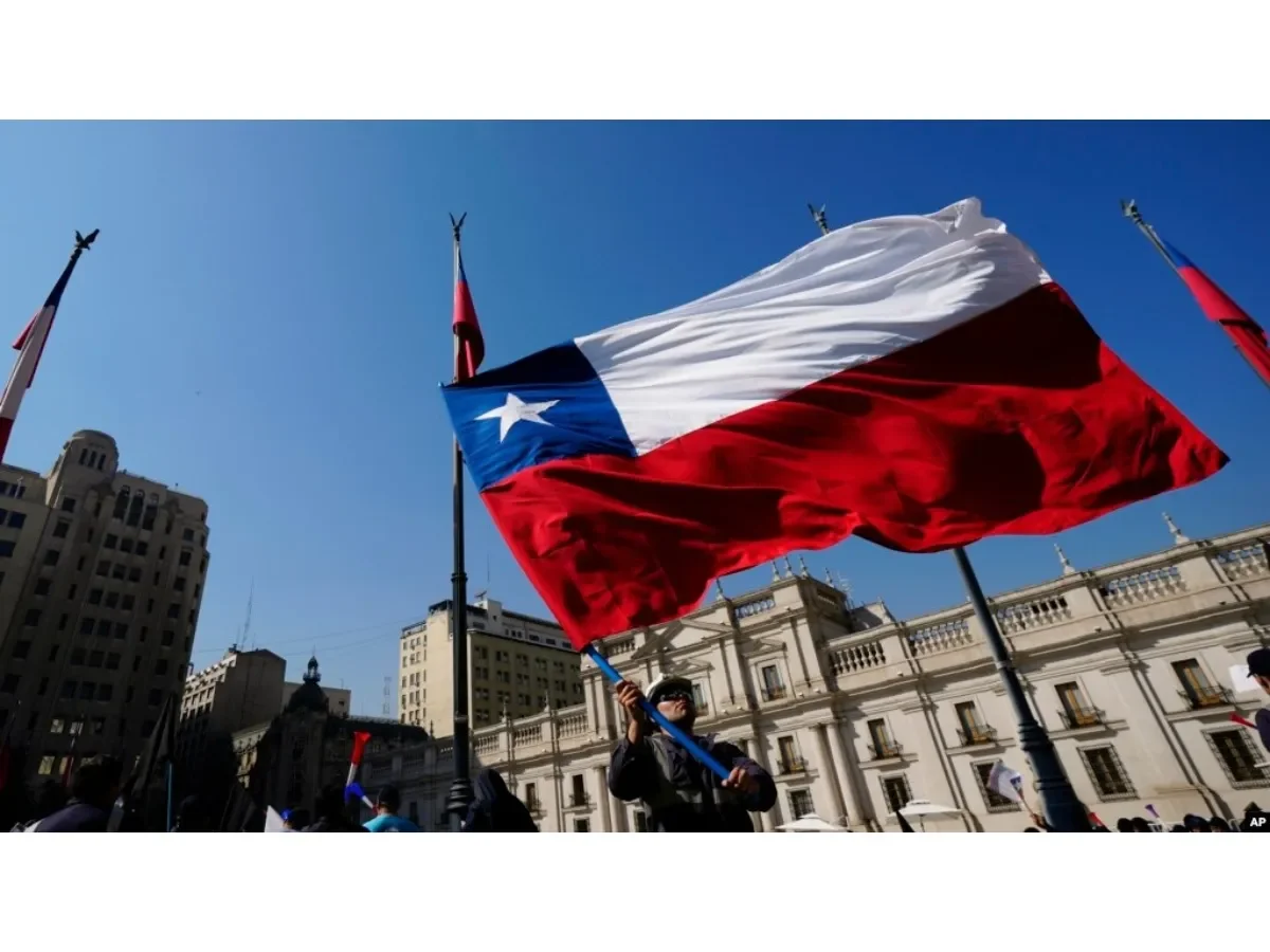 El Salvador remueve a su embajador en Chile tras diferencias diplomáticas