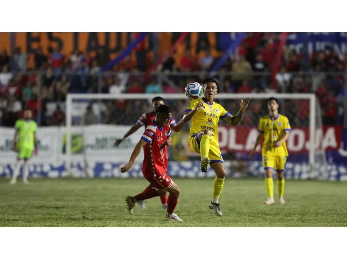 Municipal Limeño y El Roble igualan sin goles en ida de octavos de Copa Presidente 2026
