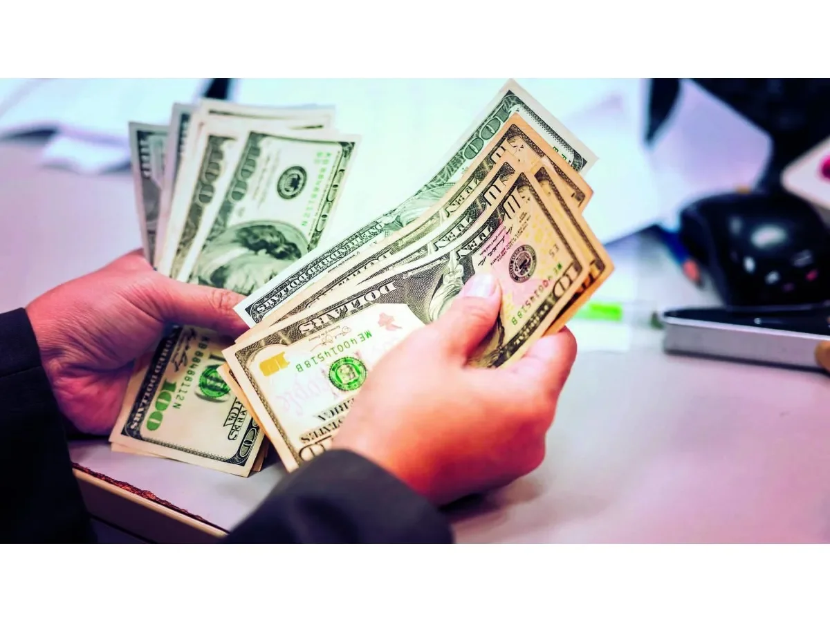 Cuentas en TikTok en El Salvador ofrecen dólares falsos de alta calidad conocidos como billetes G5