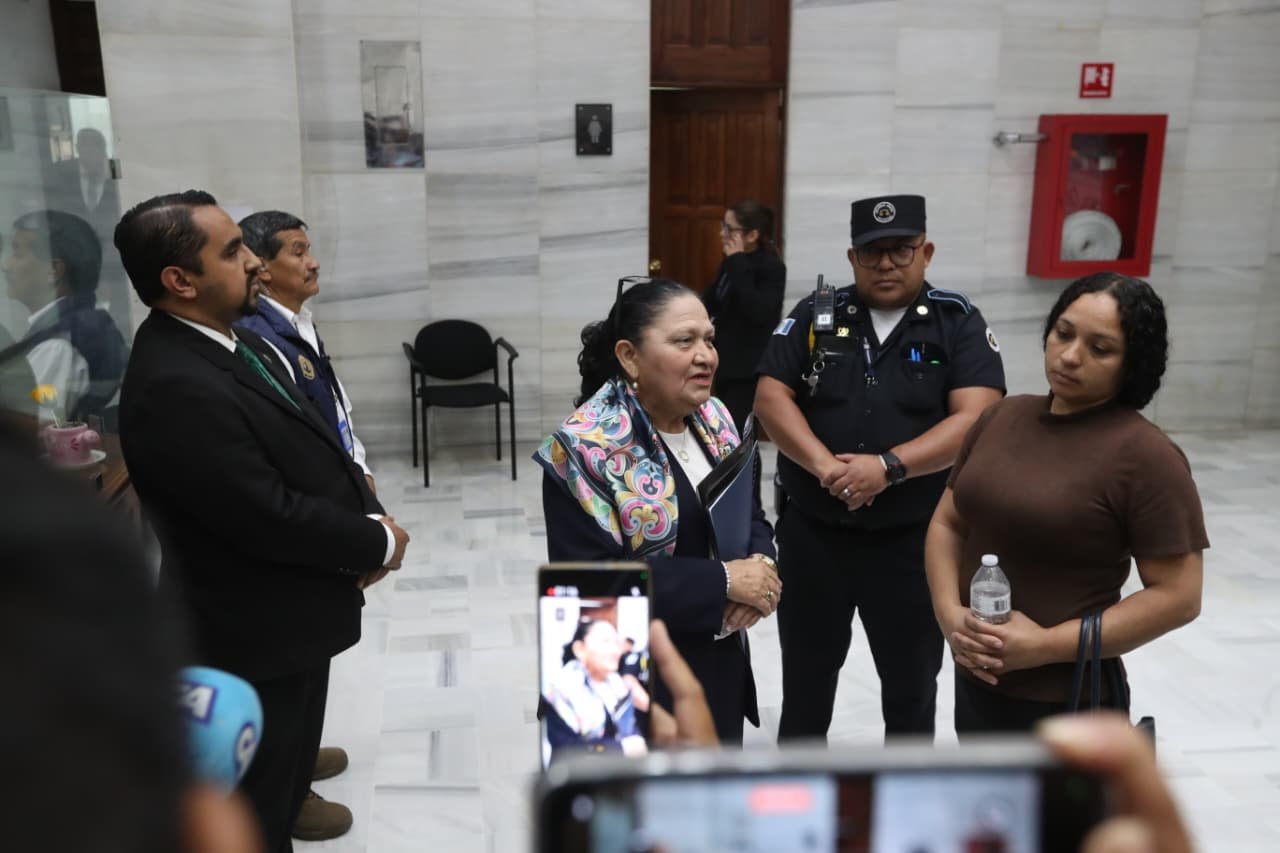 Consuelo Porras defiende gestión en MP y responde sobre casos Giammattei, Usac y Sputnik V