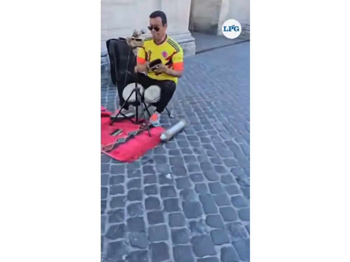 Los Hermanos Flores destacan en la Plaza Popolo de Roma, consolidando la cultura salvadoreña en Italia