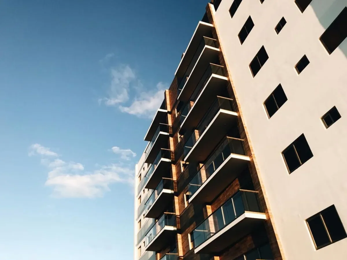 El Salvador duplica hogares en apartamentos: un cambio en la vivienda urbana
