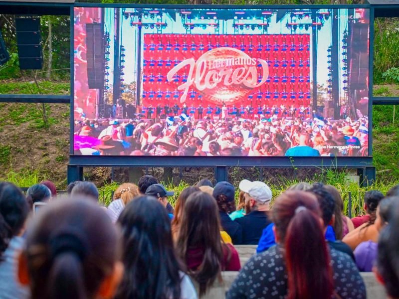 El Salvador celebra la histórica participación de Los Hermanos Flores en Coachella