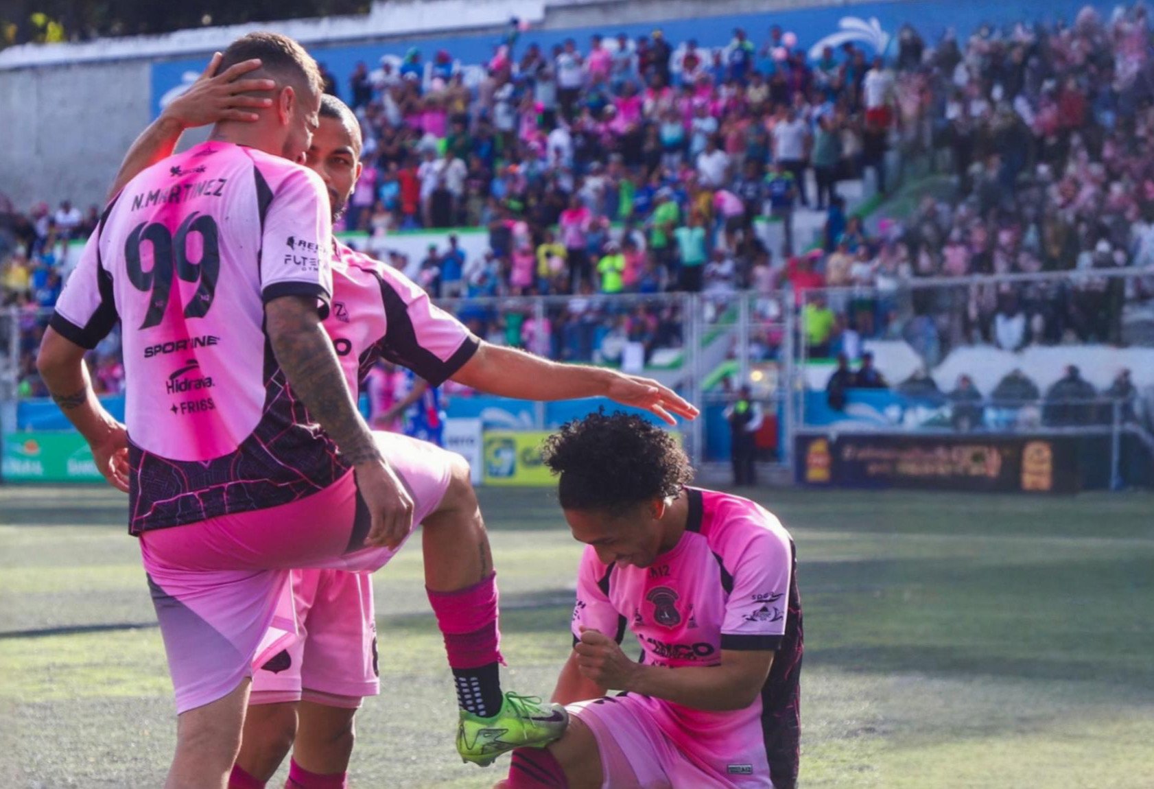 Deportivo Mixco se impone 3-1 a Xelajú en el Estadio Santo Domingo de Guzmán