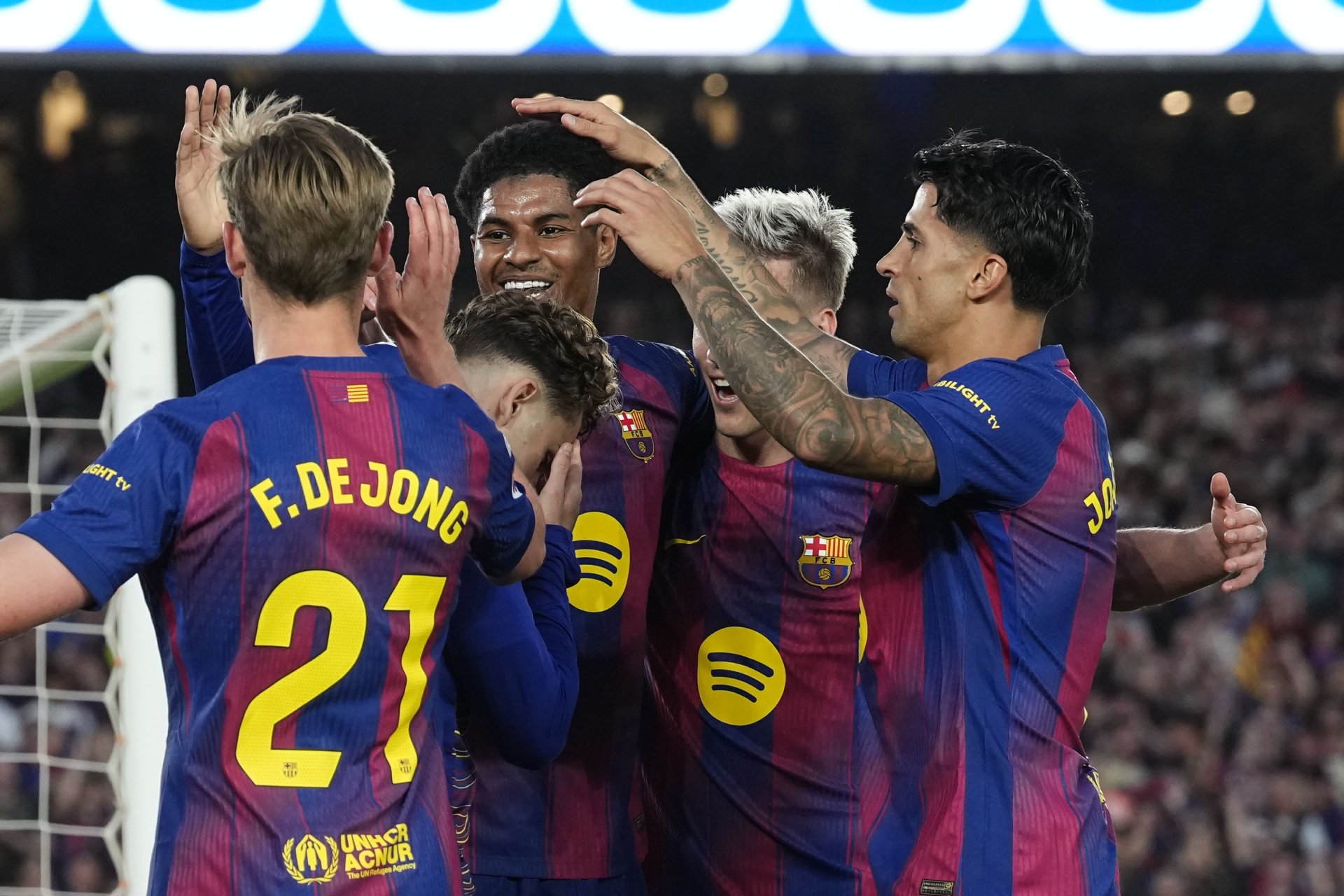 Barcelona consolida su liderato en LaLiga con goleada 4-1 sobre Espanyol en el derbi catalán