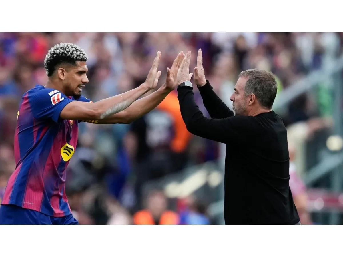 Hansi Flick confía en la capacidad del Barcelona para revertir la eliminatoria ante Atlético de Madrid