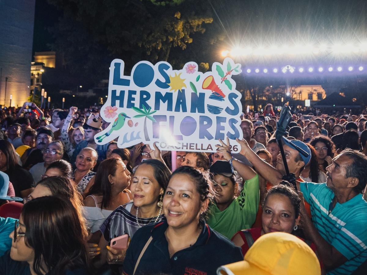 Los Hermanos Flores agradecen a su público y equipo antes de su debut histórico en Coachella