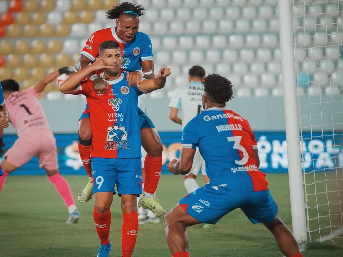 FAS domina clásico nacional y asegura pase a torneo internacional tras victoria sobre Alianza