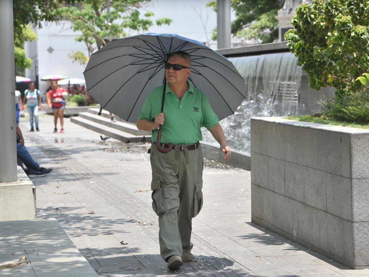Ola de calor en El Salvador persistirá y podría superar los 40 °C en varias regiones