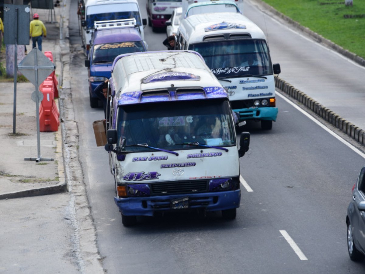 El Salvador moderniza el transporte público con cámaras y GPS para mejorar seguridad y gestión