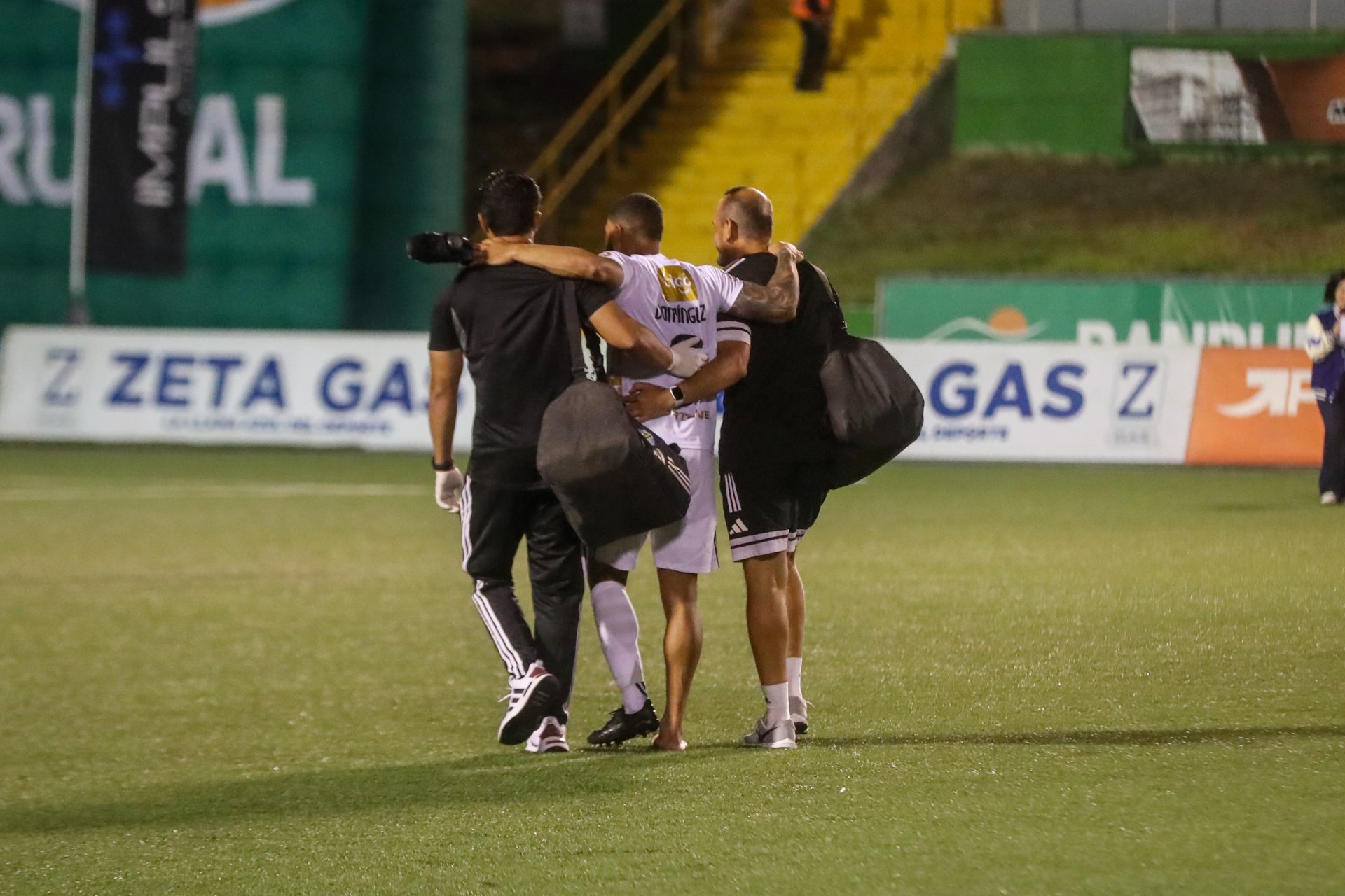 Clausura 2026: Comunicaciones enfrenta baja clave a días del Clásico Nacional contra Municipal