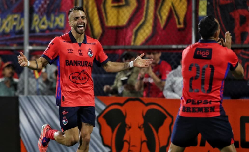 Rodrigo Saravia destaca la importancia de El Trébol y la afición en el clásico Municipal vs Comunicaciones