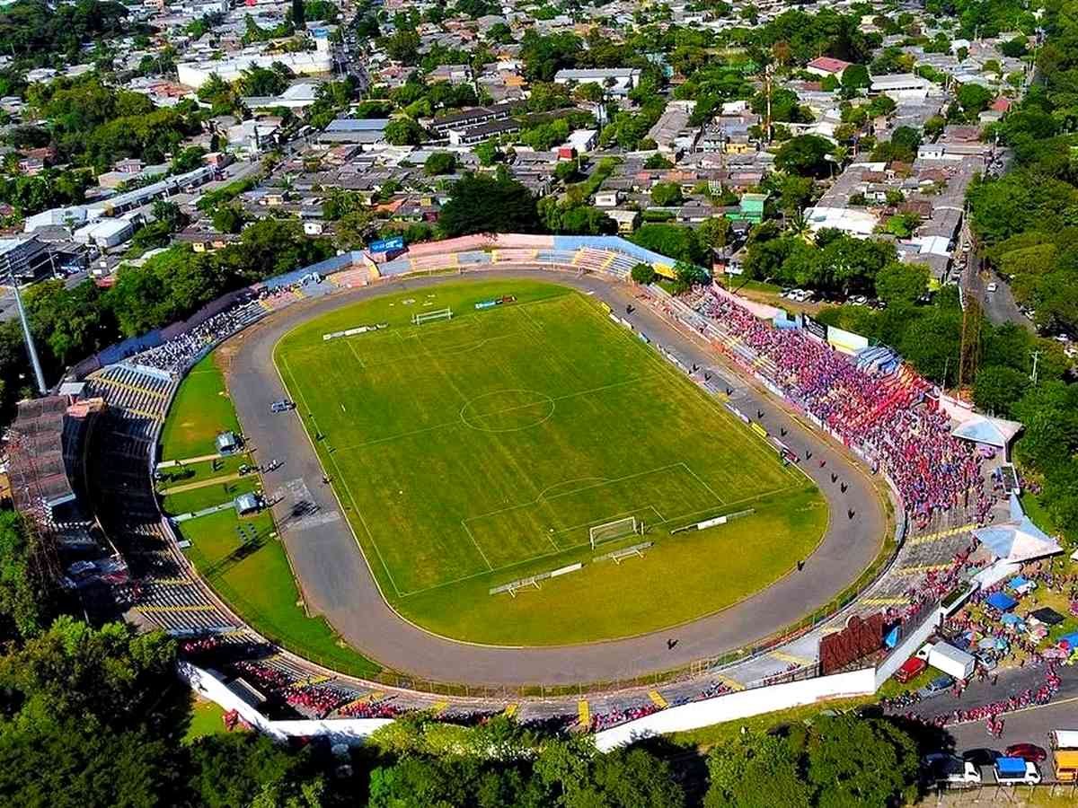 Comisión de Hacienda avala préstamo de $150 millones para mejorar infraestructura deportiva en El Salvador