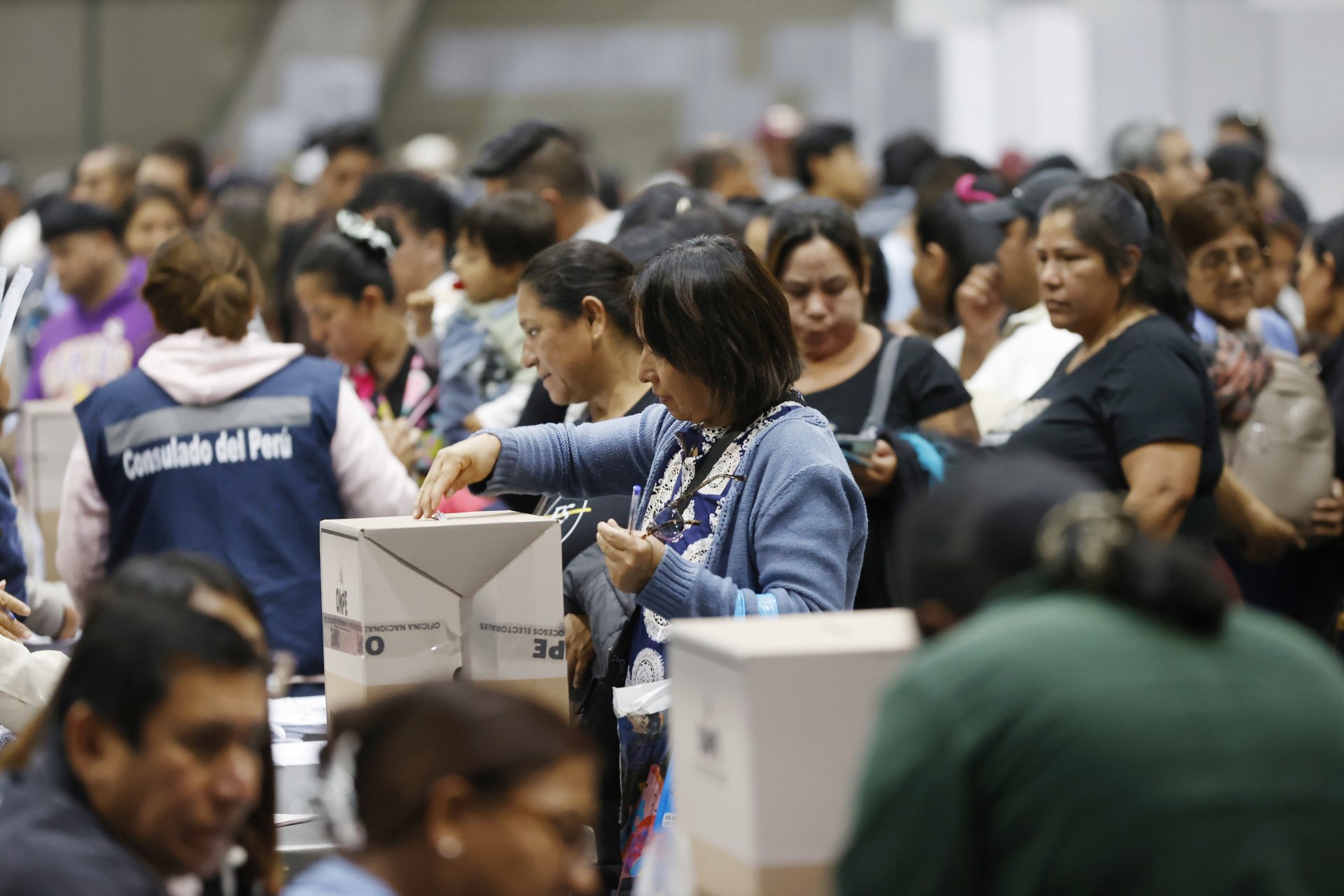 Resultados y análisis de las elecciones presidenciales en Perú: participación y candidatos líderes