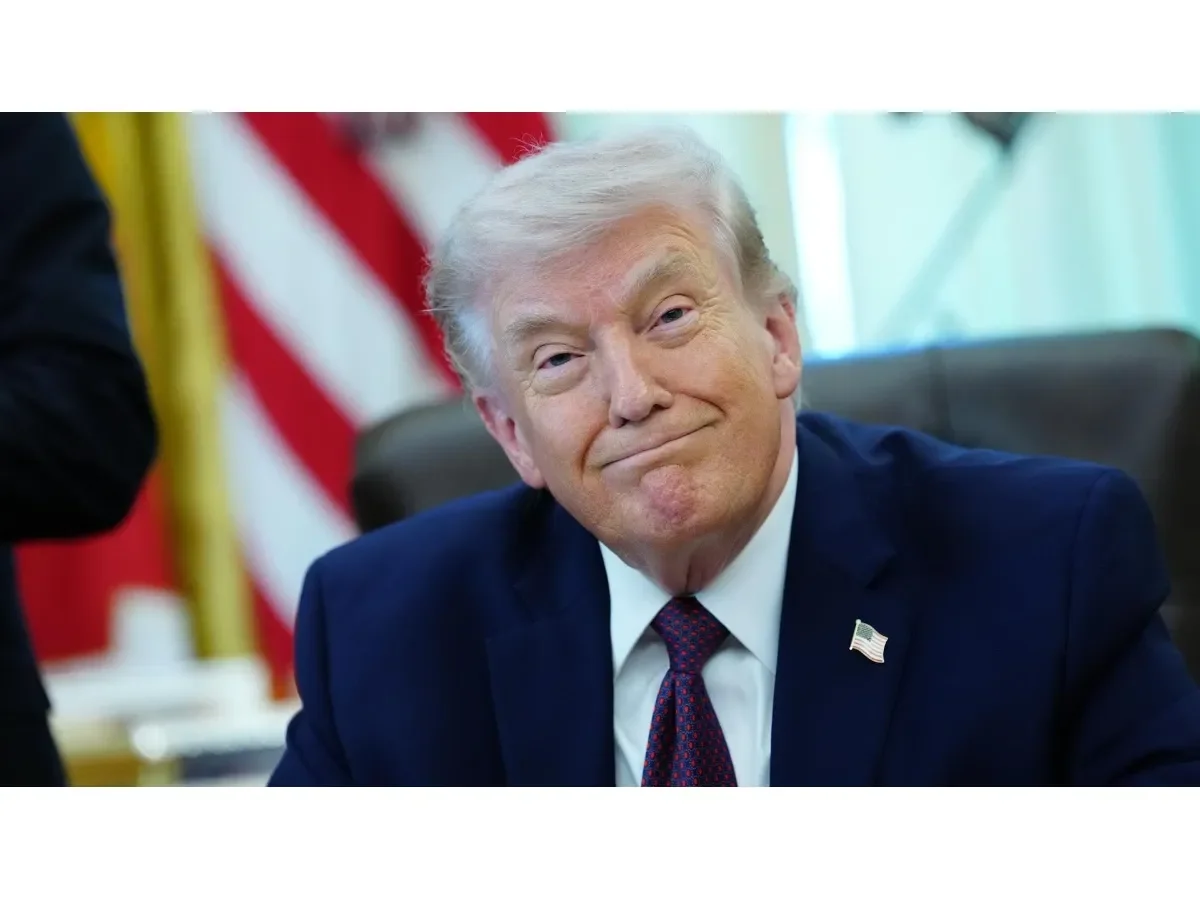 Tribunal ordena finalizar investigación por desacato contra Trump por vuelos a El Salvador
