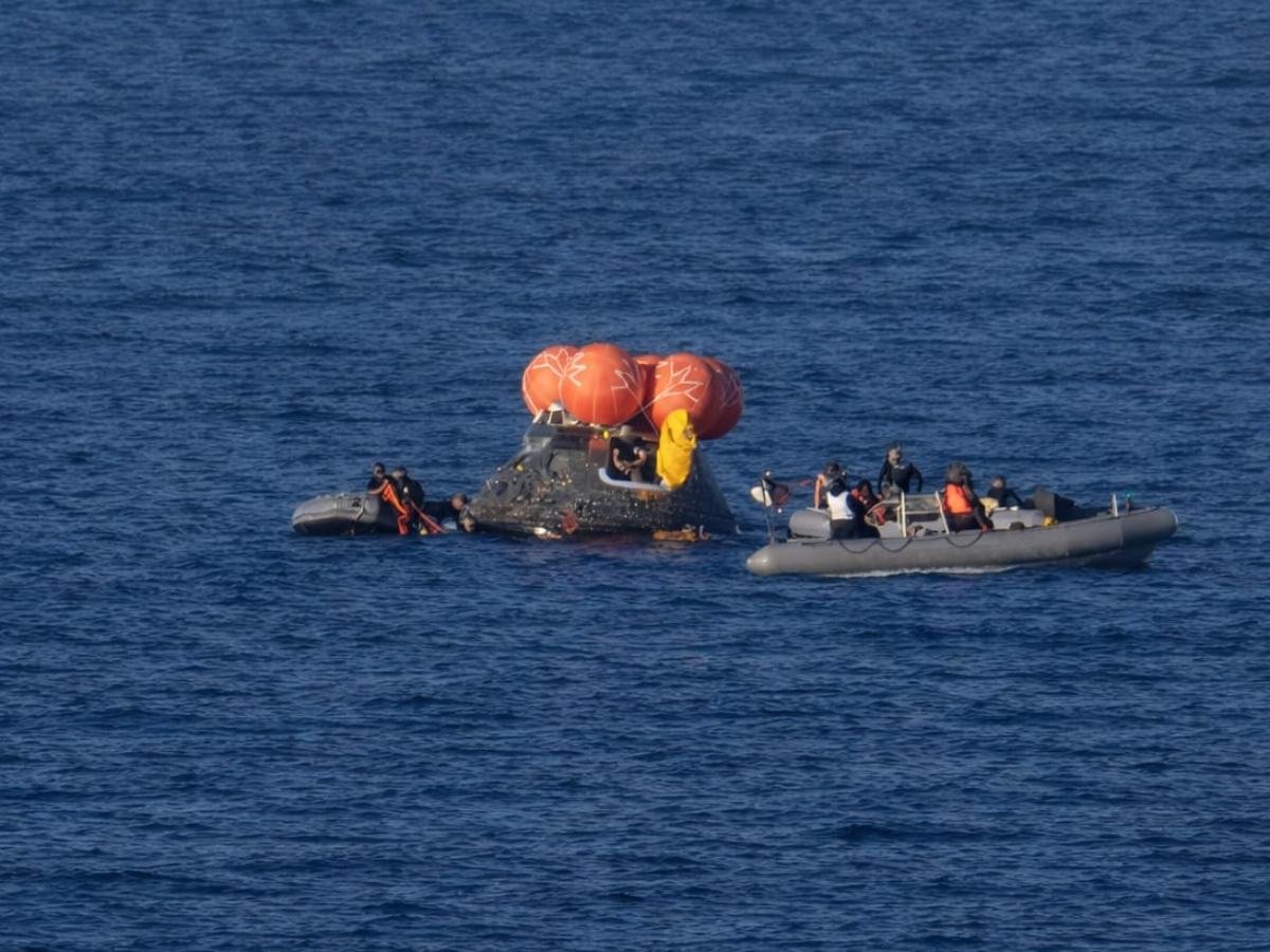 Video exclusivo revela el rescate de astronautas de Artemis II tras amerizaje en el Pacífico