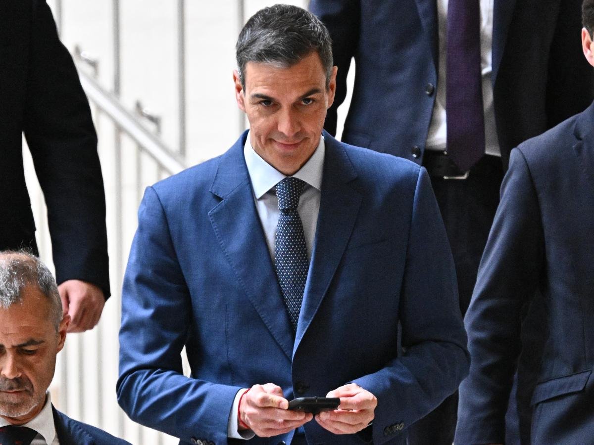 España impulsa una regularización masiva para integrar a miles de migrantes en situación irregular