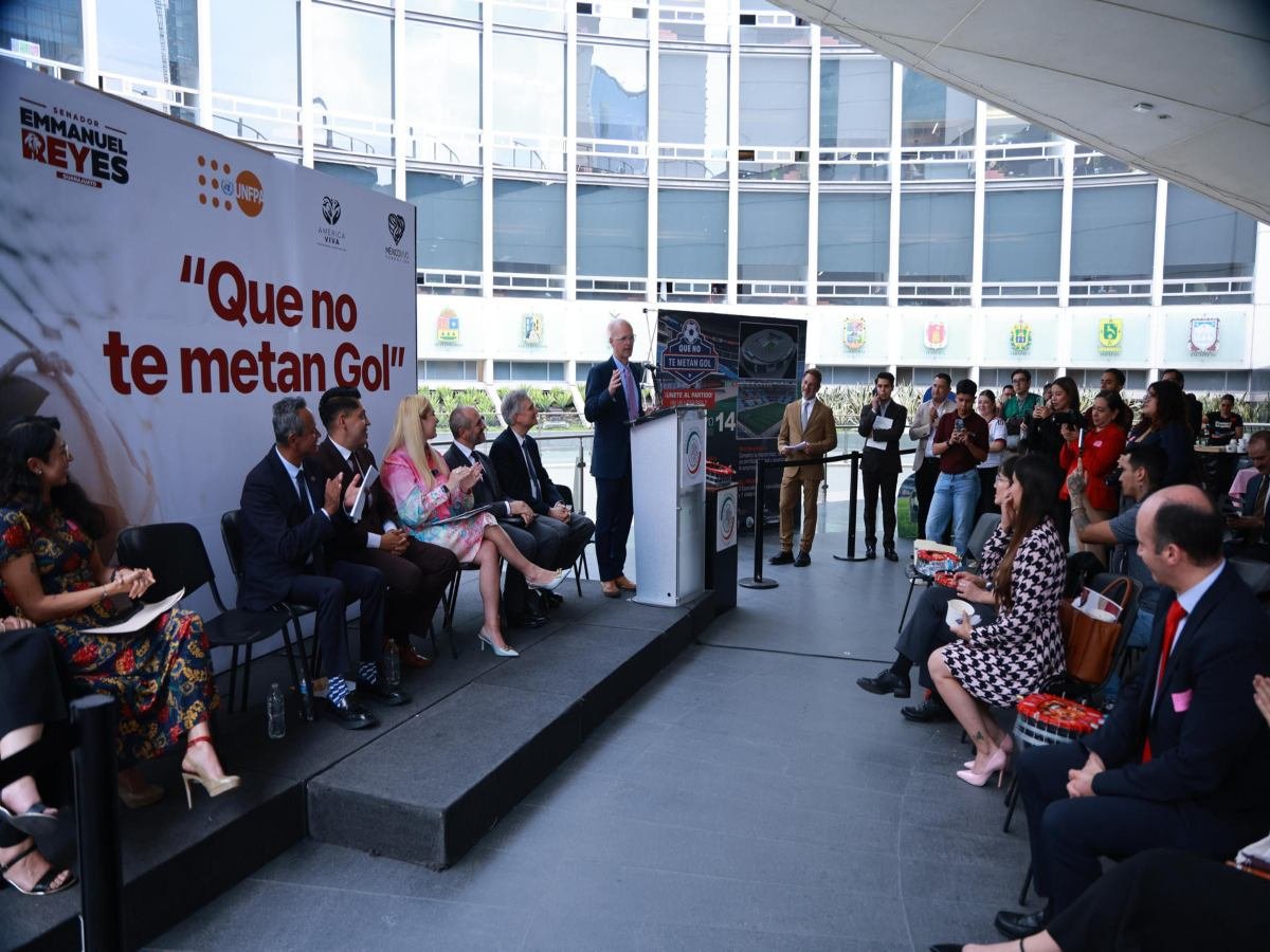 Educación sexual para jóvenes de Latinoamérica se impulsa con campaña rumbo al Mundial 2026