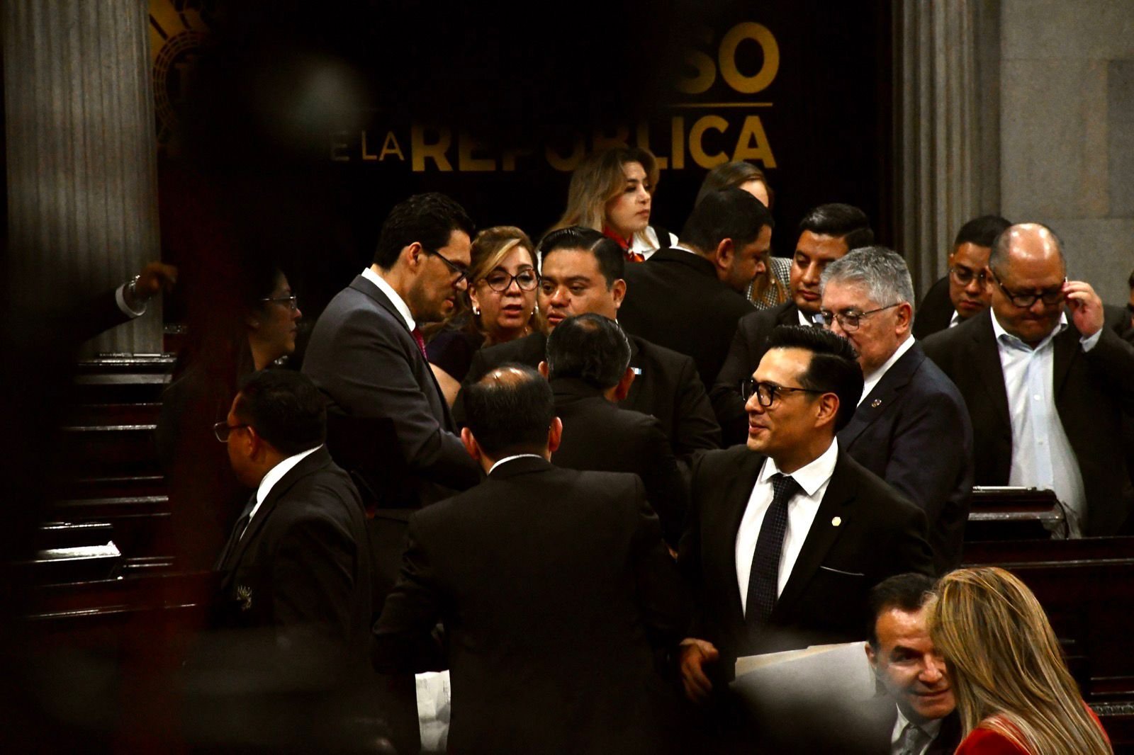 Congreso aprueba subsidio de Q2 mil millones para mitigar alza en combustibles por conflicto internacional