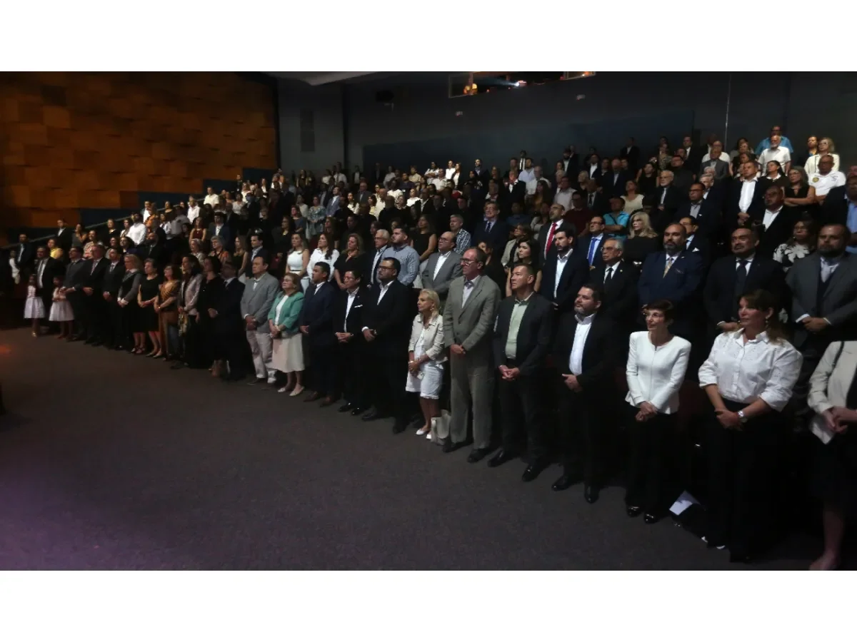 Comunidad israelita de El Salvador honra la memoria de las víctimas del Holocausto