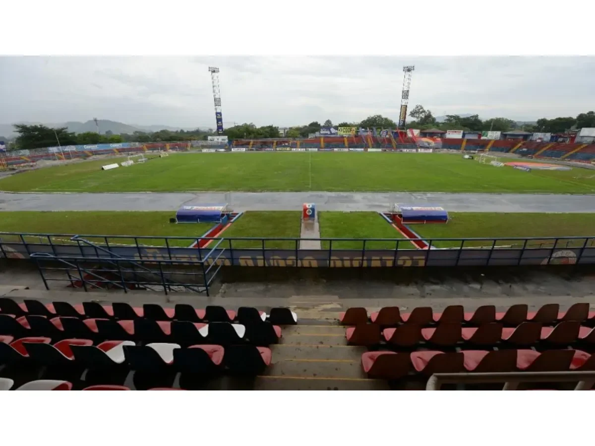 Gobierno de El Salvador obtiene préstamo para remodelar 13 escenarios deportivos en nueve departamentos