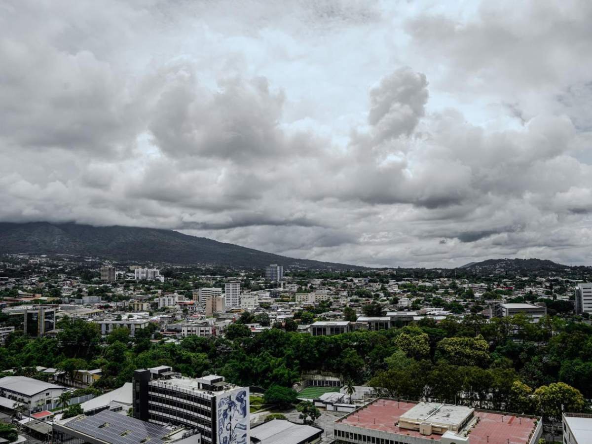Pronóstico meteorológico para El Salvador: lluvias puntuales y temperaturas máximas de hasta 40 °C este miércoles