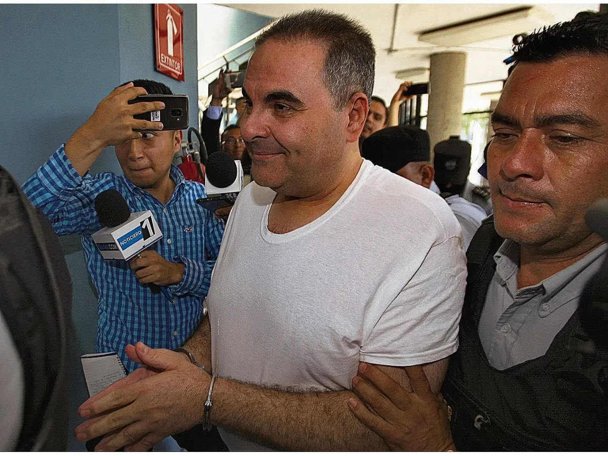 Expresidente Elías Antonio Saca ha devuelto menos del 0.2% de $4.4 millones adeudados al Estado