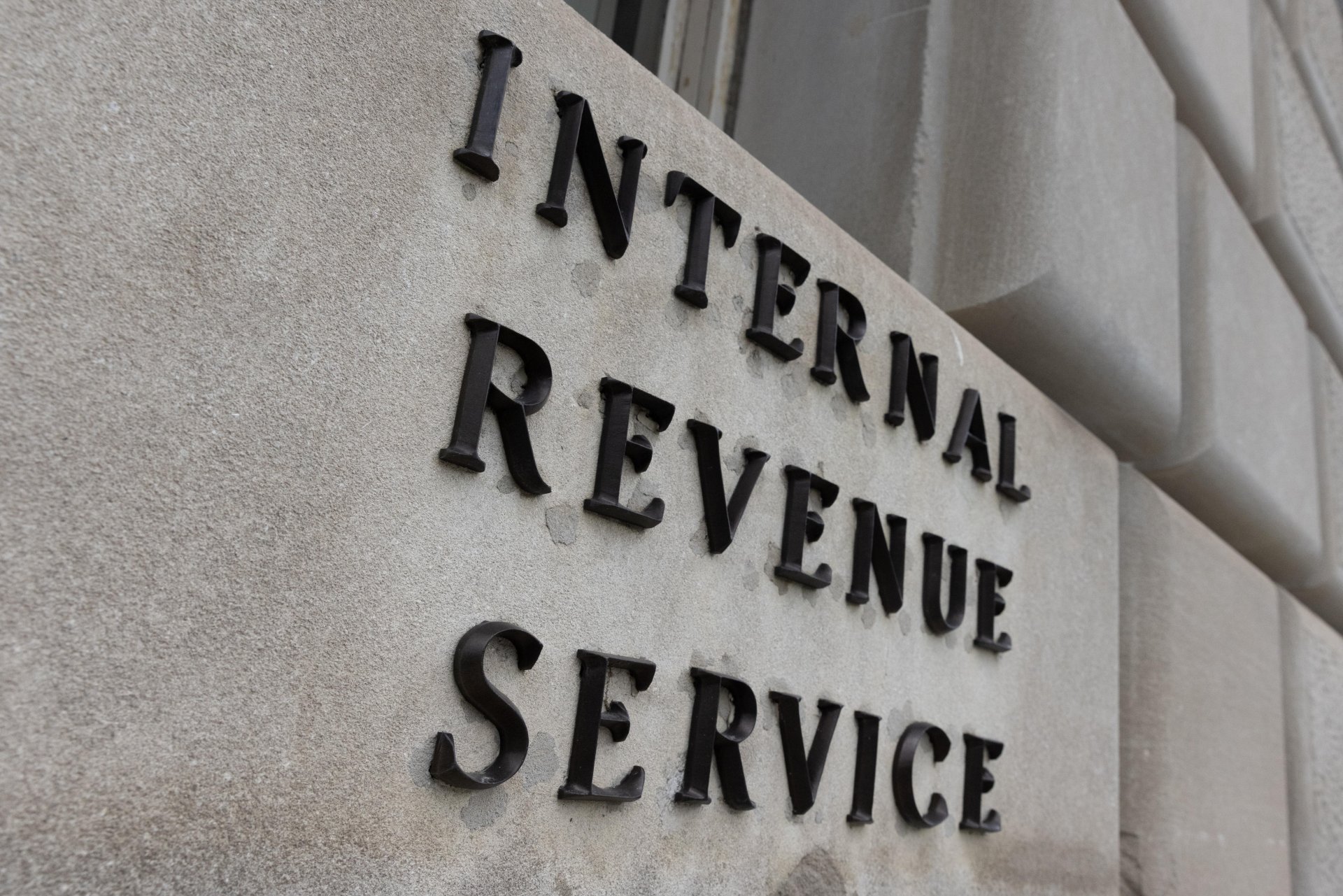 15 de abril: Último día para declarar impuestos en EE. UU. y cómo evitar sanciones del IRS