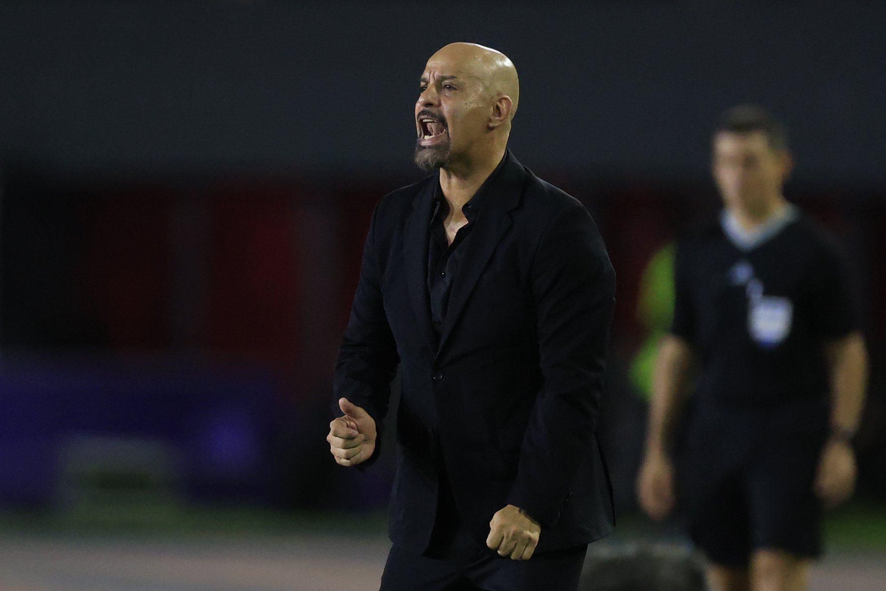 Polémico gesto de Marco Antonio Figueroa tras derrota en el Clásico 337 entre Comunicaciones y Municipal
