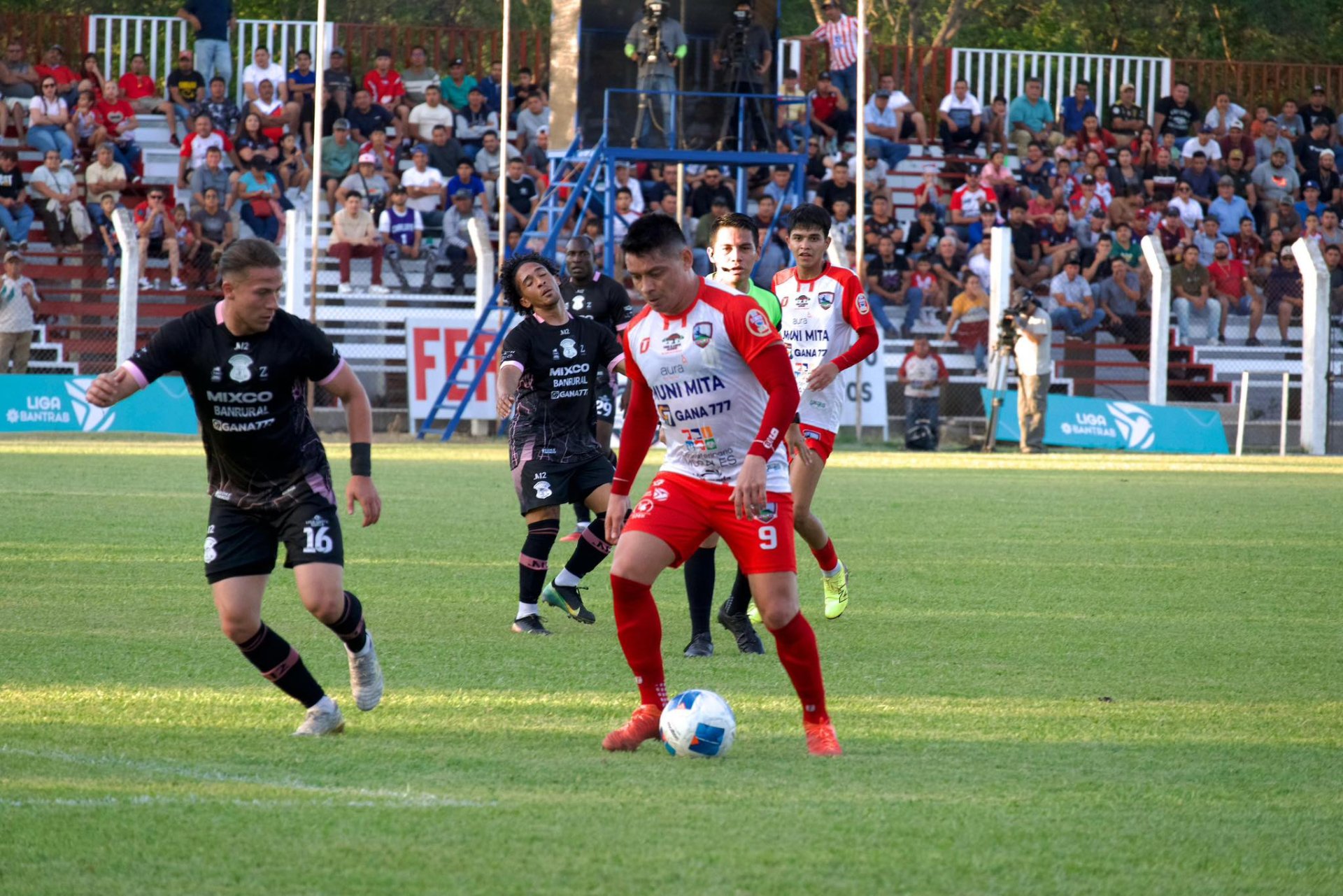 Atlético Mictlán y Deportivo Mixco empatan 2-2 en un emocionante partido de la Liga Nacional