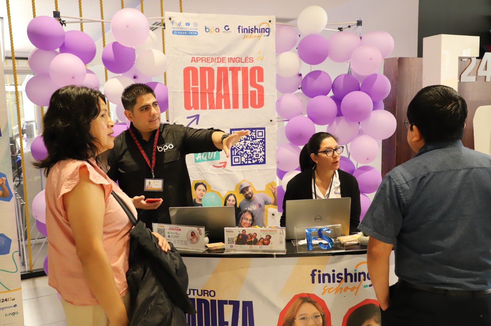 AGEXPORT impulsa empleo formal con feria para call centers y 300 becas de inglés en Guatemala