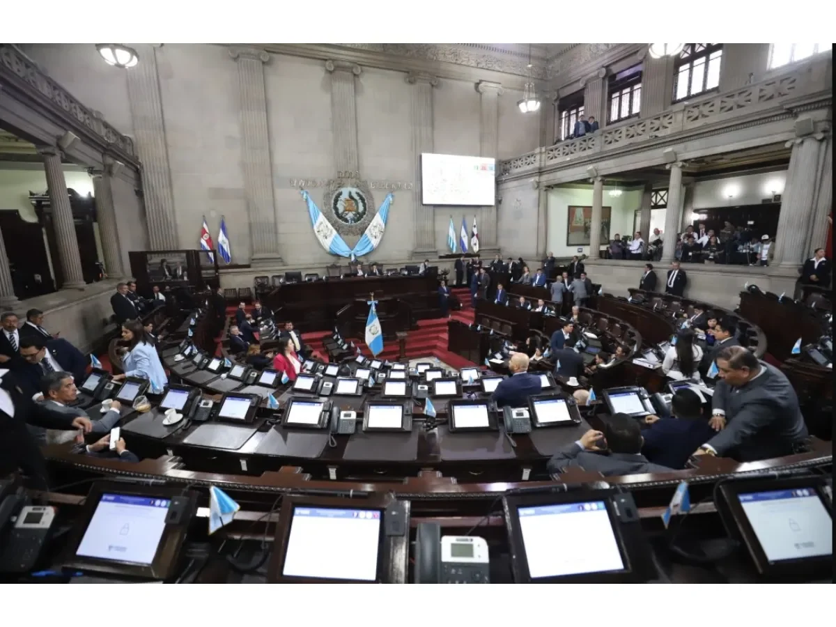 Guatemala reforma su Código Penal para prohibir relaciones sexuales entre adultos y menores de 18 años