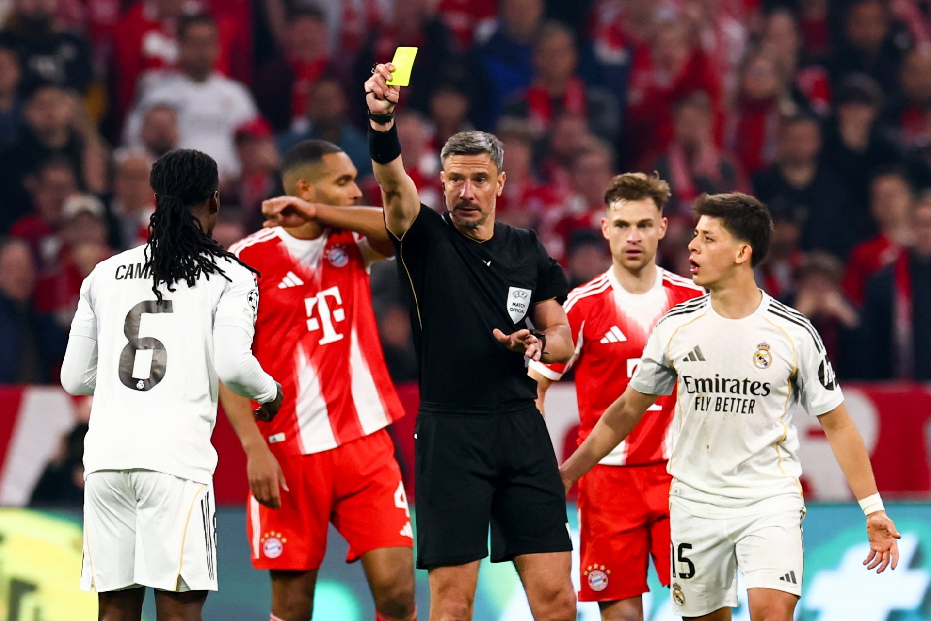 La polémica expulsión de Camavinga que marcó la eliminación del Real Madrid ante Bayern Múnich