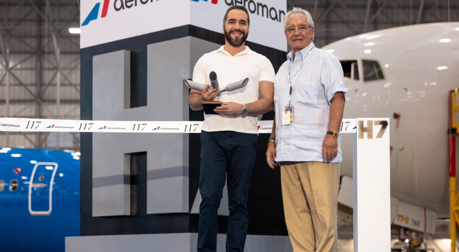 El Salvador inaugura el mayor centro de mantenimiento aeronáutico de América