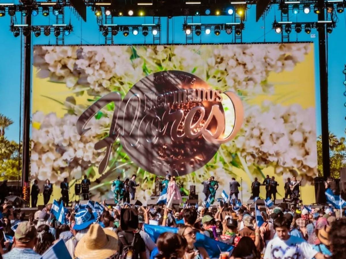 Los Hermanos Flores presentan a “La Bala”, su nueva mascota en Coachella