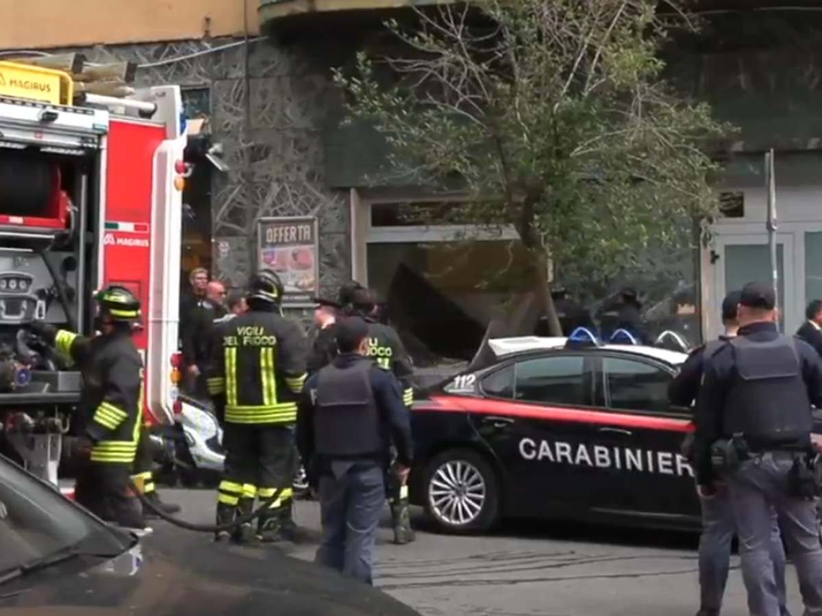 Impactante robo en banco de Nápoles: ladrones huyen por alcantarillas tras toma de rehenes
