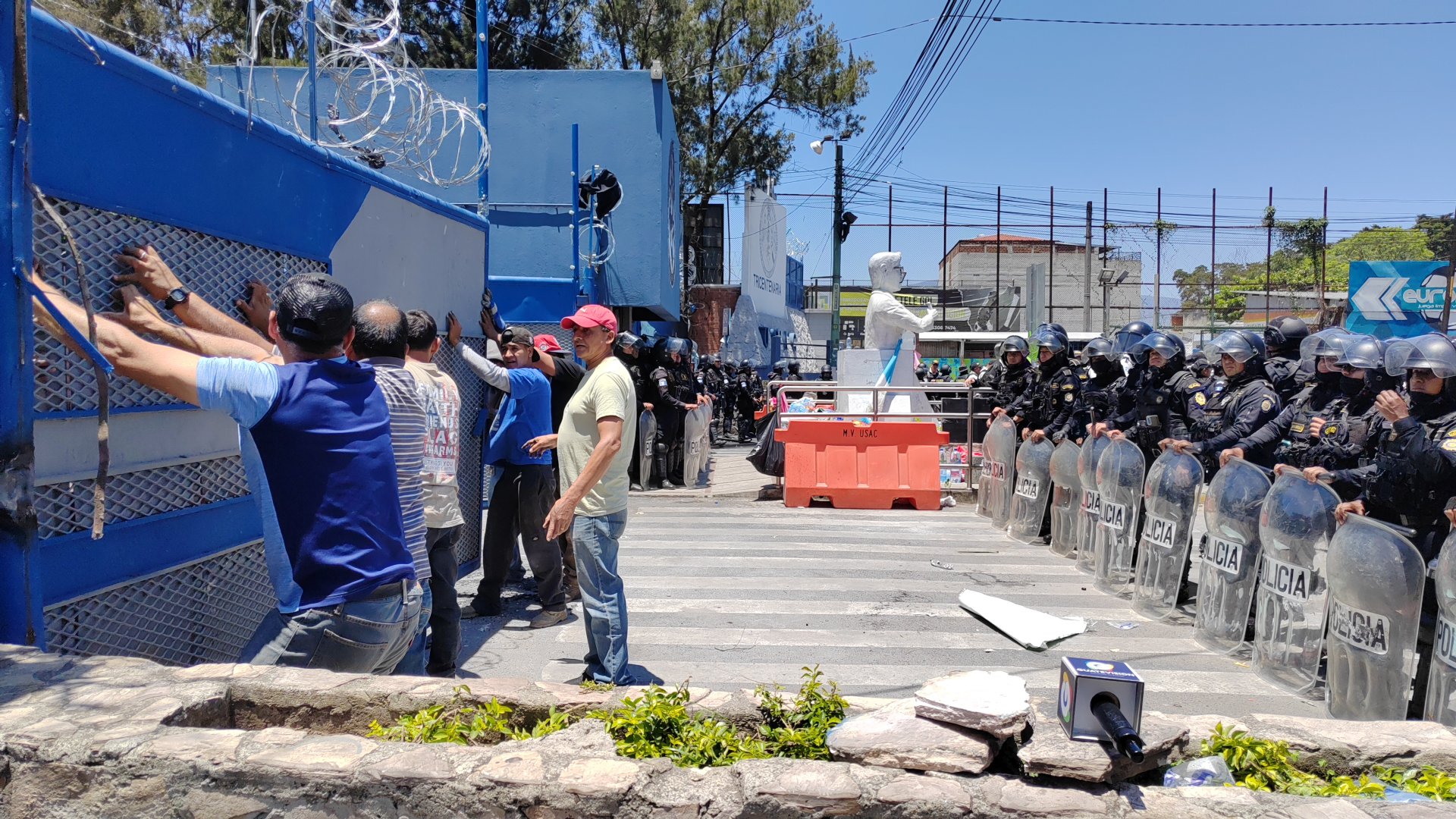 Juzgado de Sacatepéquez admite demanda de diputado Samuel Pérez contra fiscal del caso “Toma de la USAC”