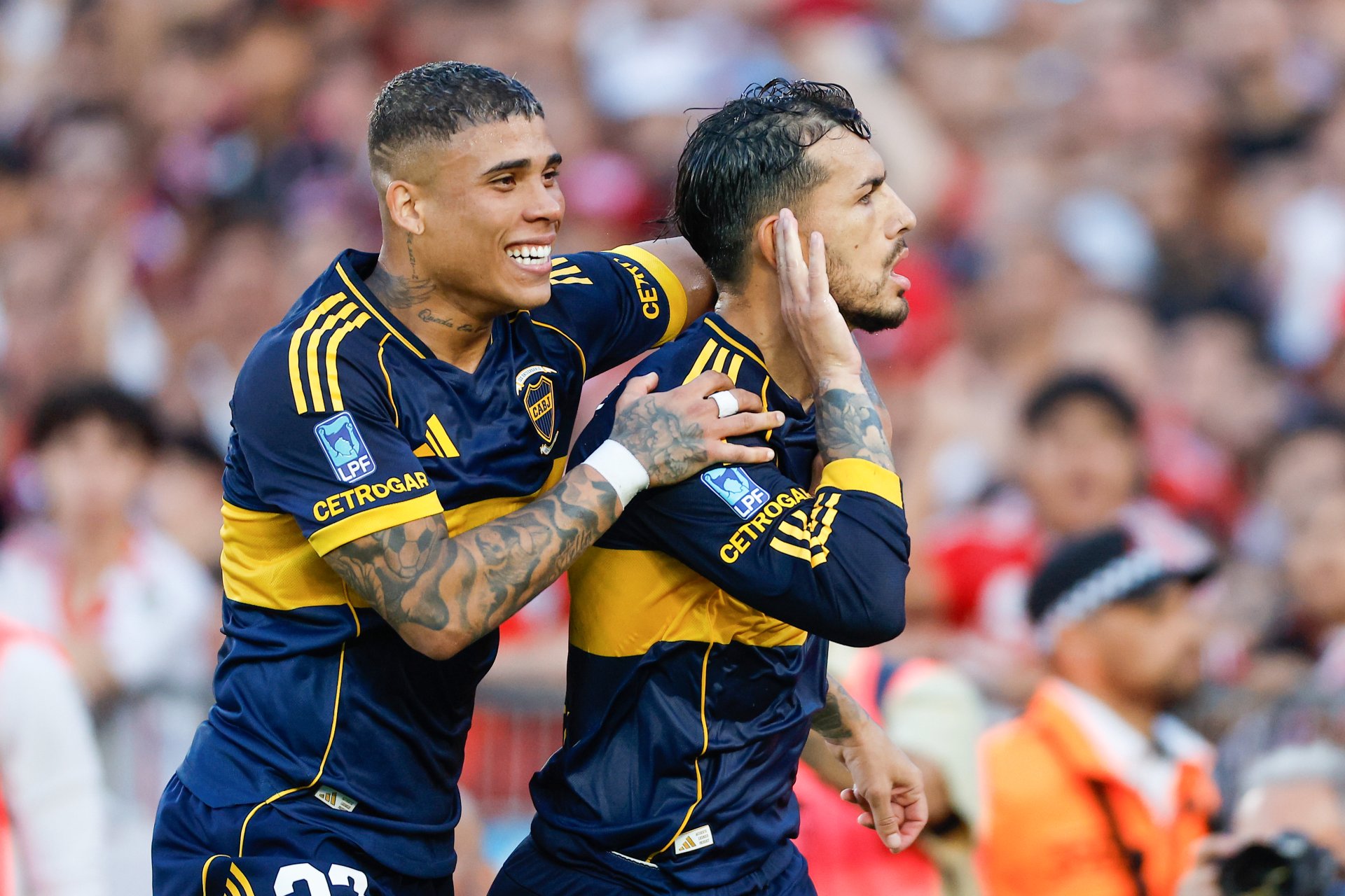 Boca Juniors se impone 1-0 a River Plate en el Superclásico con gol decisivo de Leandro Paredes