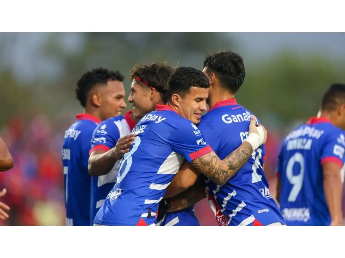 FAS consolida su liderazgo con contundente victoria 3-0 sobre Cacahuatique en Clausura 2026