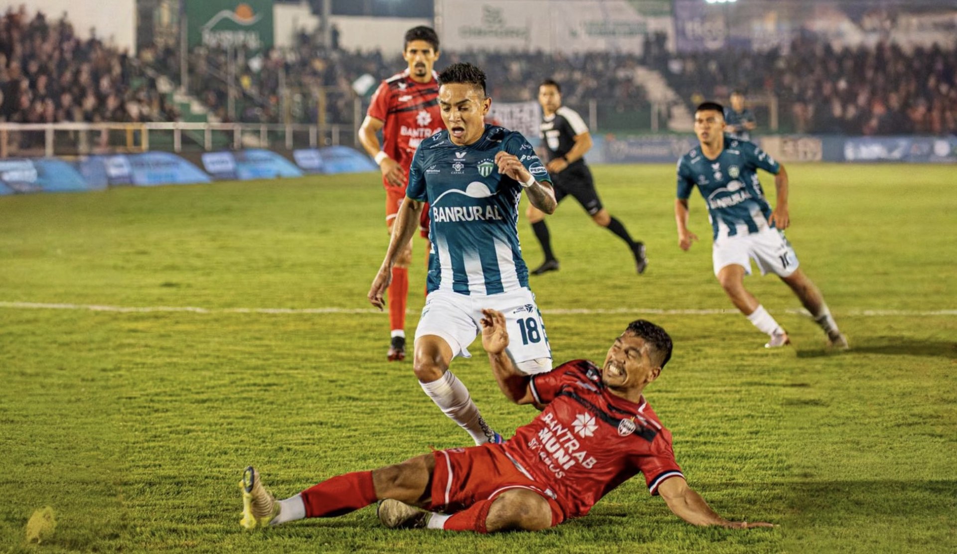 Antigua GFC vence 2-1 a Malacateco y complica su permanencia en la tabla acumulada