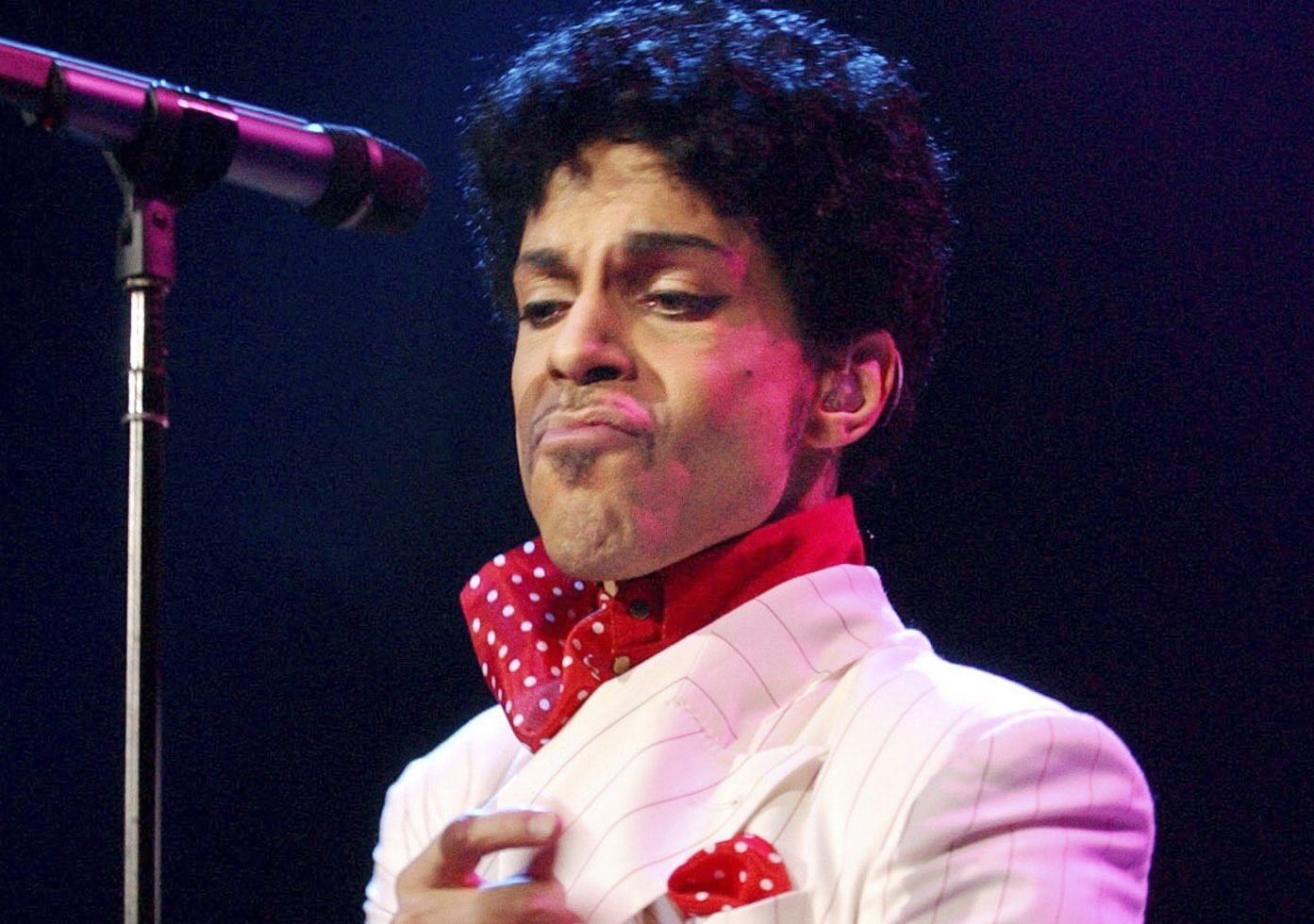Herederos de Prince publican grabación inédita en el décimo aniversario de su fallecimiento