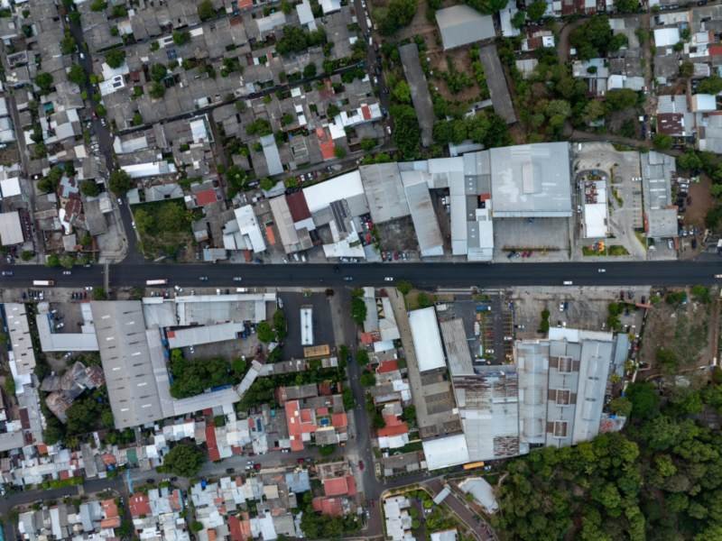 Avanza la ampliación a cuatro carriles del bulevar Las Palmeras en Sonsonate para mejorar movilidad