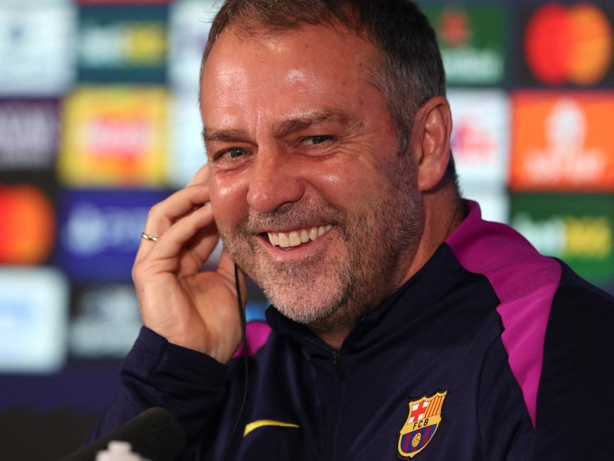 Hansi Flick confirma su intención de renovar con Barcelona y apunta a la Champions
