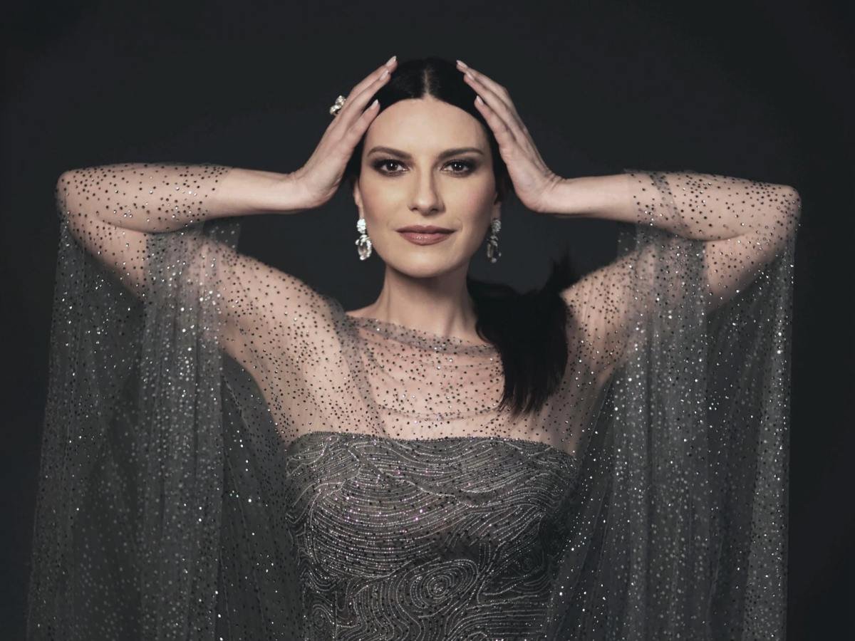 Laura Pausini detiene concierto en Lima y cuestiona actitud del público VIP durante su show