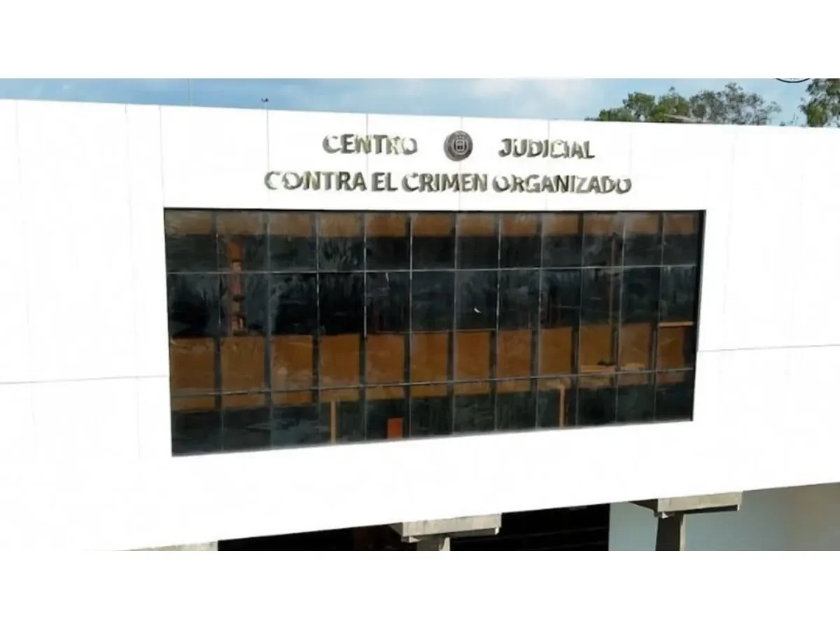 Reforma judicial en El Salvador: jueces especializados en reinserción aplicarán cadena perpetua a menores