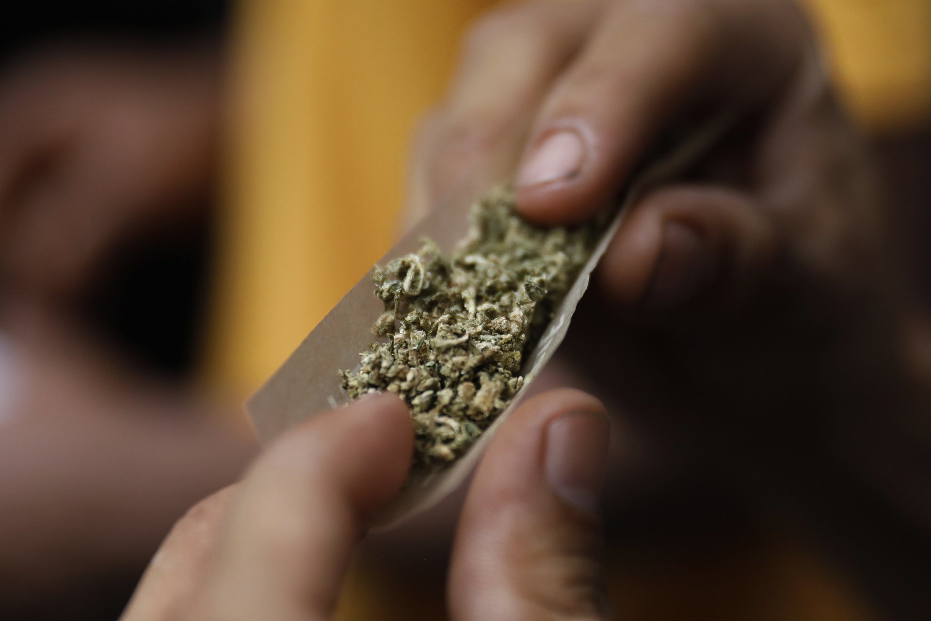 Estados Unidos reclasifica la marihuana como droga menos peligrosa bajo administración Trump