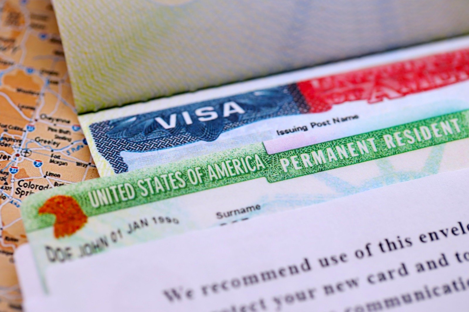 EE. UU. inicia revisión exhaustiva de Green Cards emitidas entre 2021 y 2025 con posible revocación
