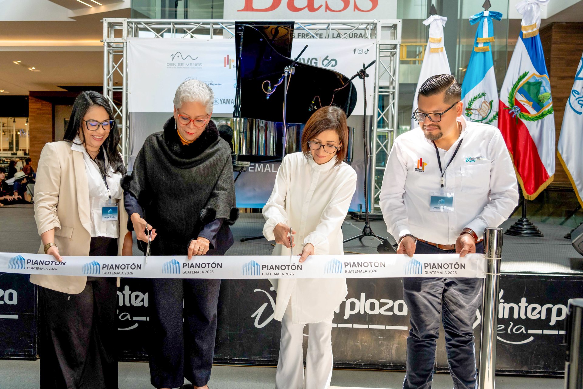 Pianotón Guatemala: Más de 200 pianistas unidos por el arte y la cultura nacional Pianotón Guatemala: Más de 200 pianistas unidos por el arte y la cultura nacional